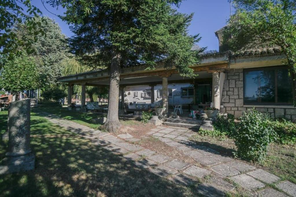 El Chalet De Gloria Santa Marta de Tormes Bagian luar foto